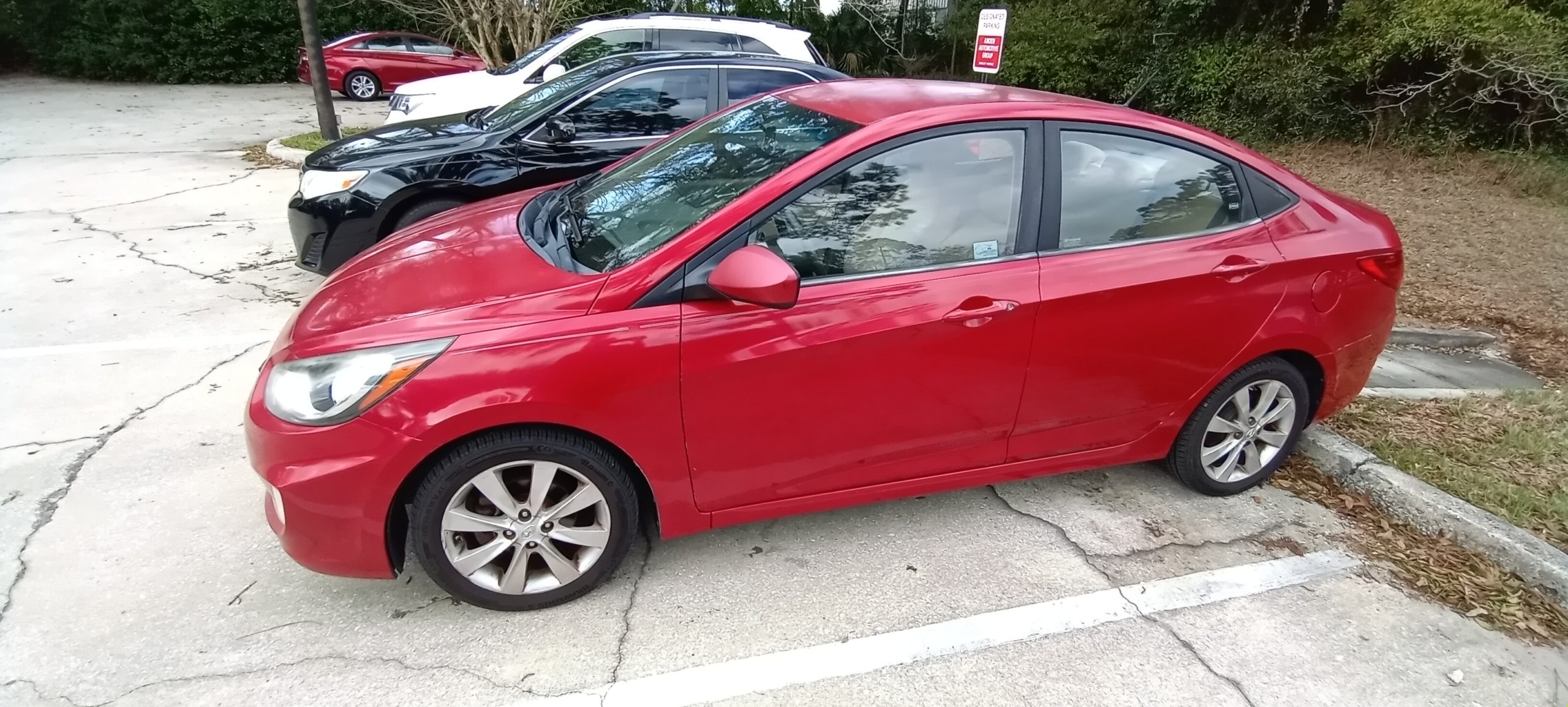 2012 Hyundai Accent GLS's photo